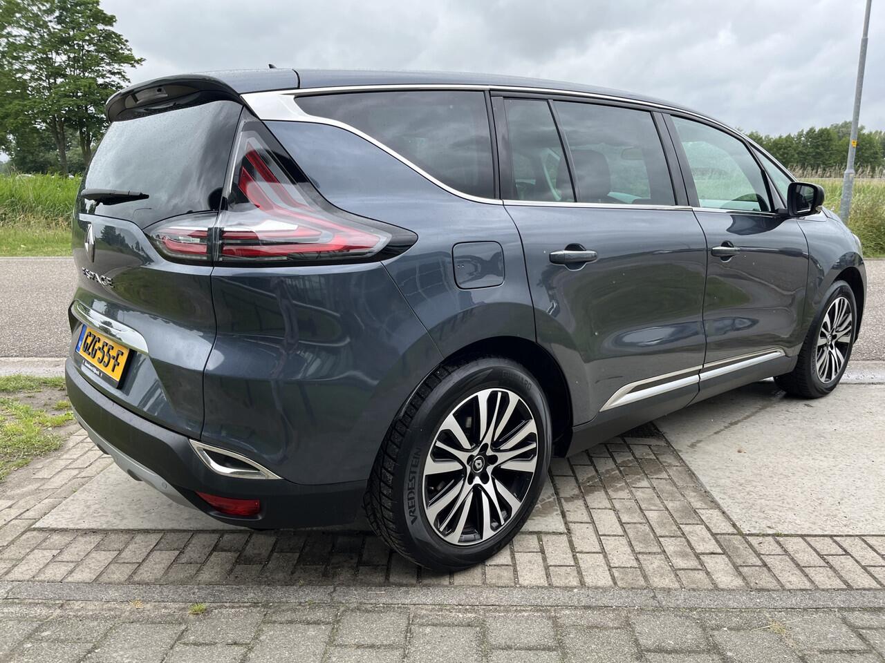 Renault ESPACE 2.0 Blue dCi 160pk Intens 7 persoons / Automaat /Dealer onderhouden Pano / Elek. stoelverstelling / Camera / Applecarplay - Androidauto /