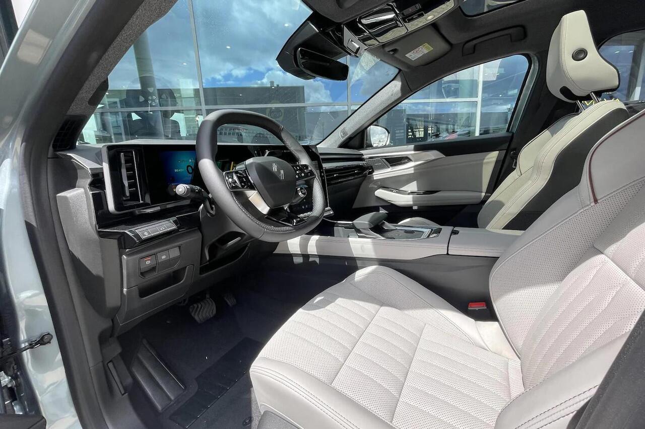 Renault ESPACE E-Tech full hybrid 200 iconic 5p. PACK VISION/ PACK LIGHT & SOUND/ ETC... LED MATRIX. DIVERSE UITVOERINGEN UIT VOORRAAD LEVERBAAR ETC... RIJKLAAR!