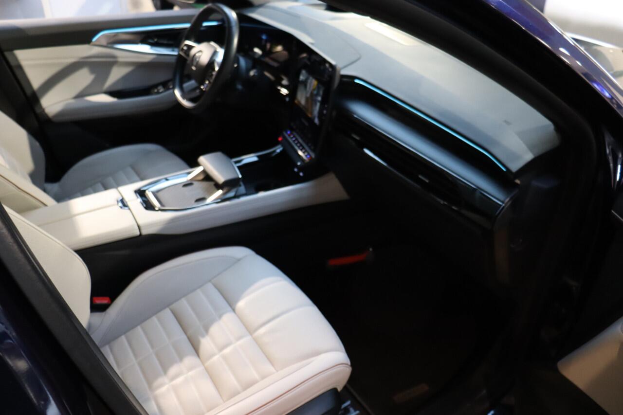 Renault ESPACE E-Tech full hybrid 200 iconic 7pers. full options