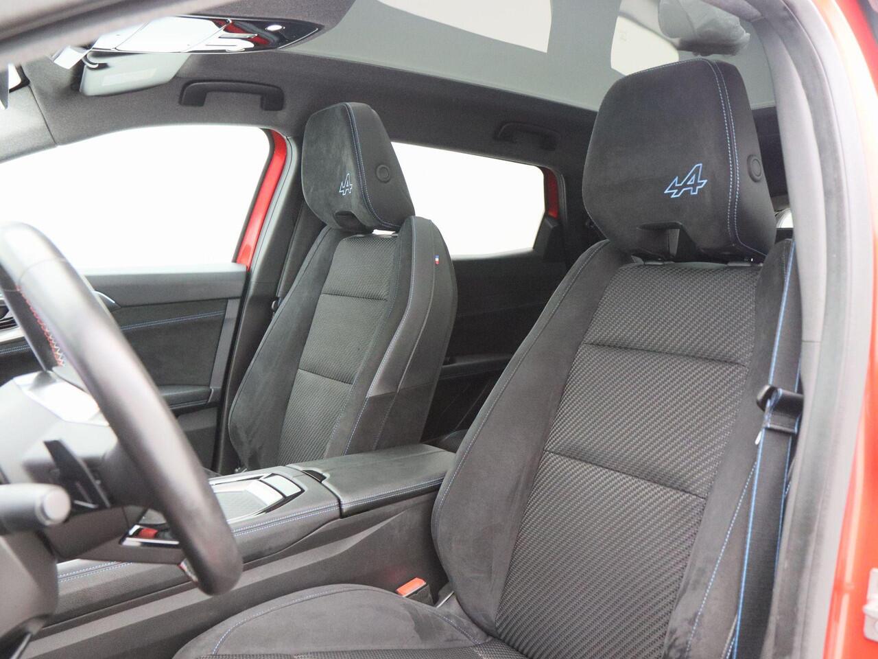 Renault ESPACE E-Tech full hybrid 200 esprit Alpine 7-Persoons | Full LED | Navigatie | Camera | Panoramadak | 20 Inch | Adaptive Cruise | CarPlay | 26.196 Km!!