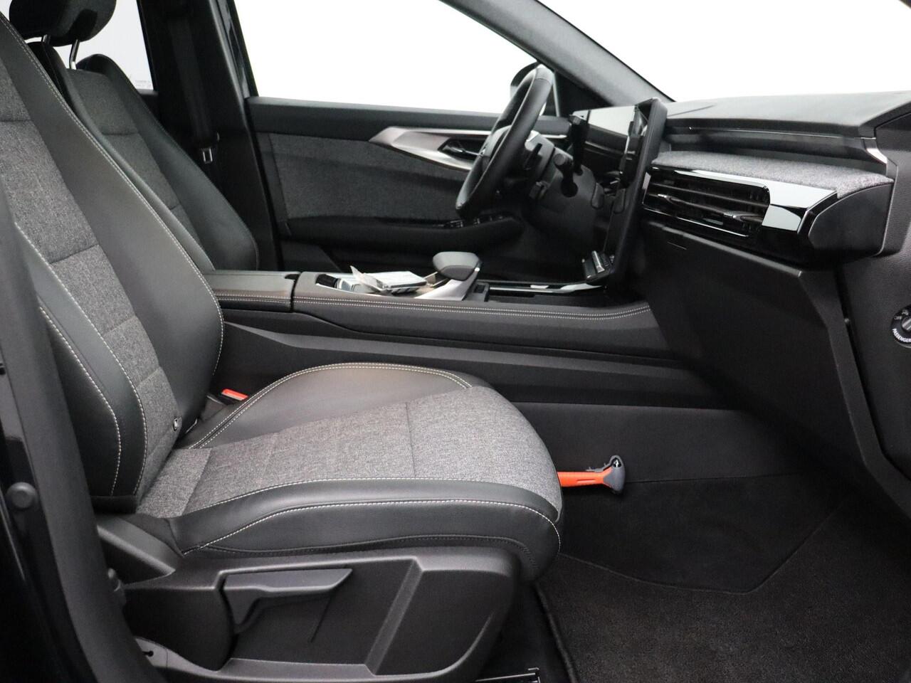 Renault ESPACE E-Tech full hybrid 200 techno 7p. / NAVIGATIE / APPLE & ANDROID CARPLAY / CLIMATE CONTROL /