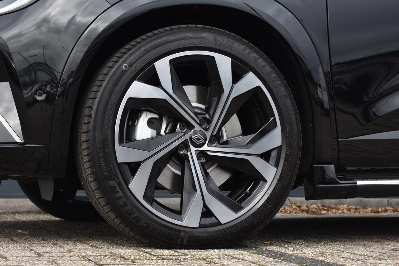 Renault ESPACE E-Tech Full Hybrid Esprit Alpine 5p. 200PK | Panoramadak | Sidesteps | Google Navigatie | 4Control | Stoel- en Stuurverwarming | 20" Inch Lichtmetalen Velgen | Apple CarPlay & Android Auto