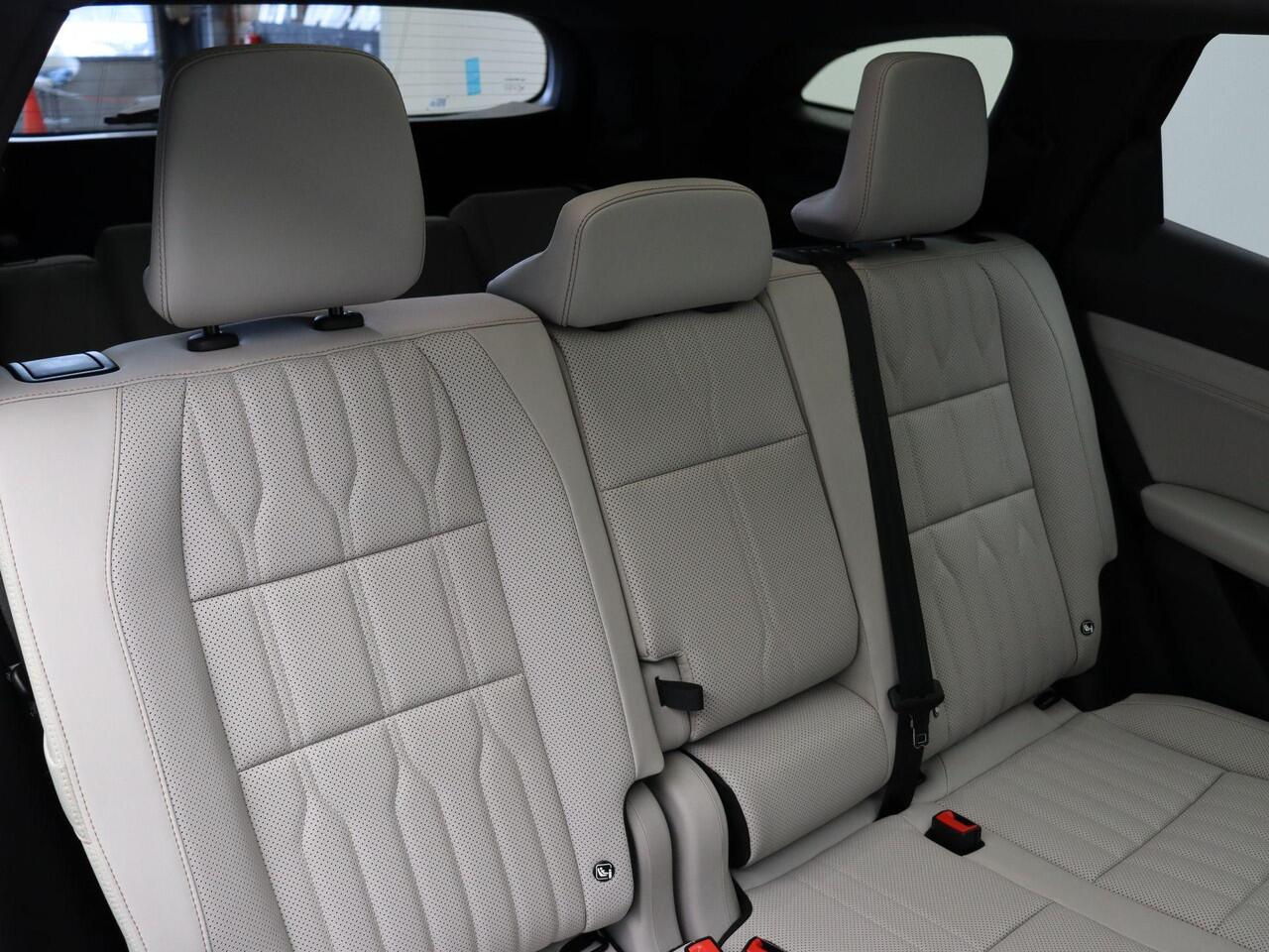 Renault ESPACE E-Tech full hybrid 200pk iconic 7p. | Harman kardon | Panoramisch vast glazen dak | HUD | Matrix LED koplampen |