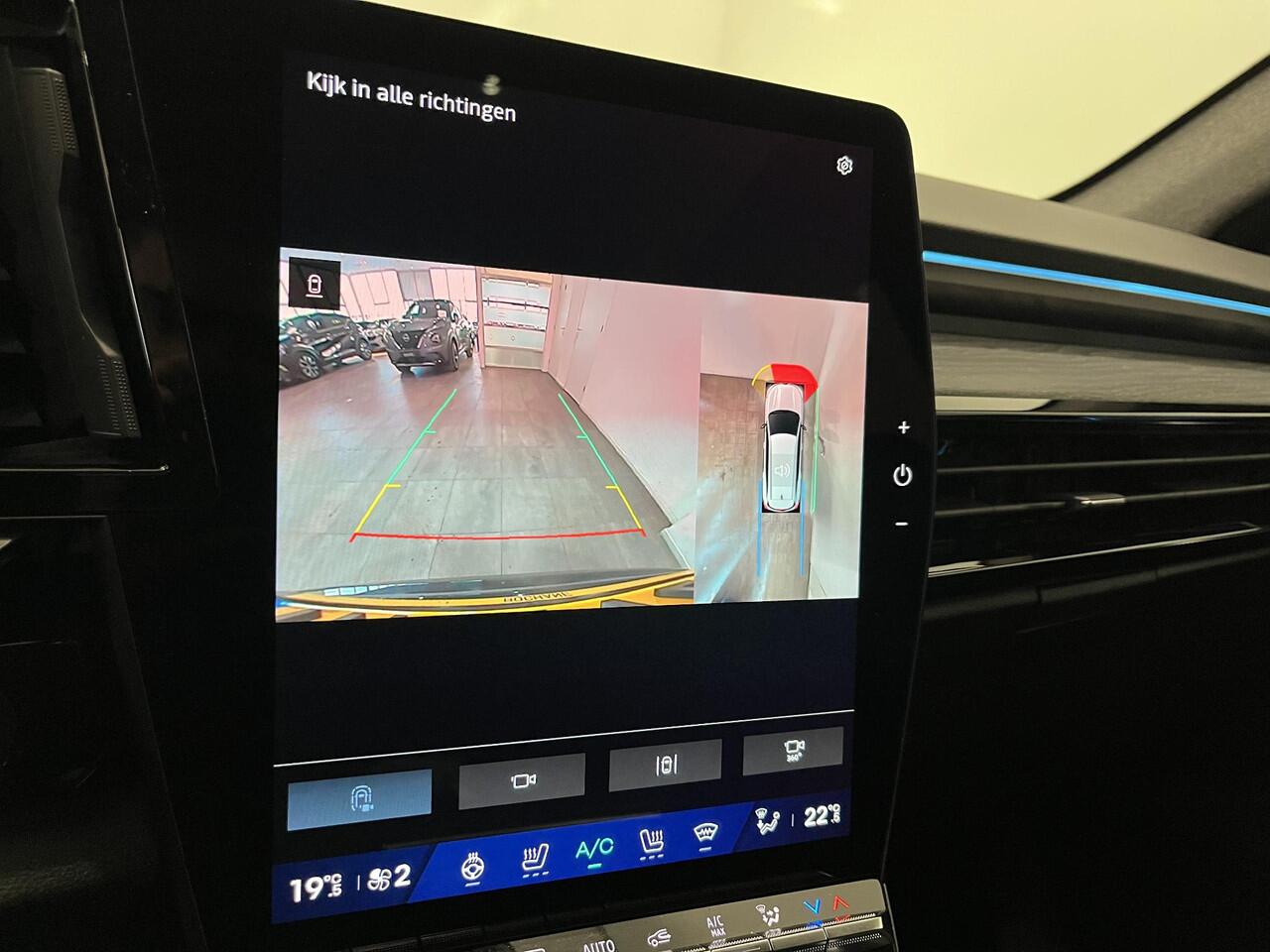 Renault ESPACE 1.2 E-Tech Full Hybrid 200 Iconic 7p. | Matrix LED | Panoramadak | Harman Kardon | Pack Advanced Driving Assist