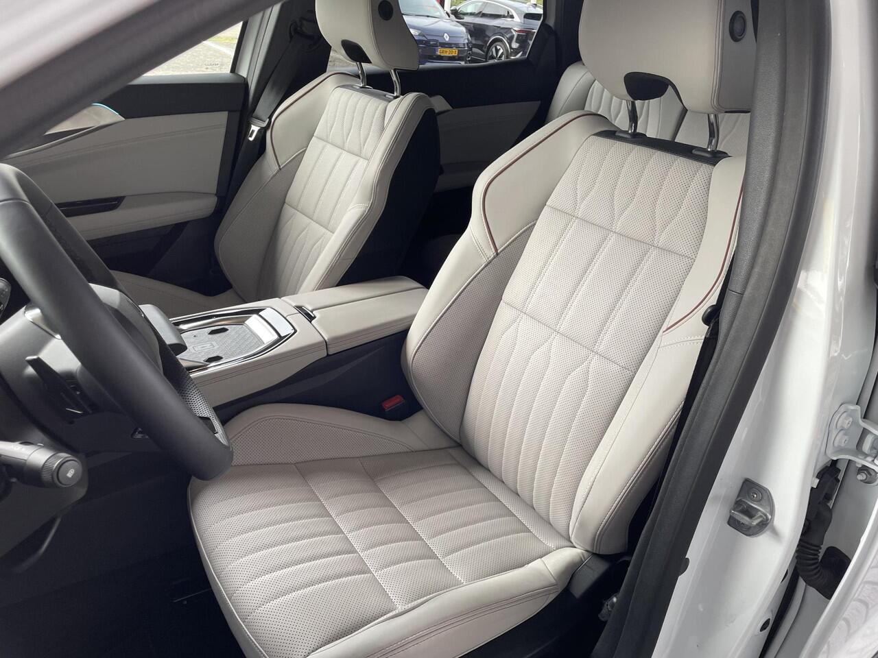 Renault ESPACE E-Tech full hybrid 200 iconic 7p. / PANORAMADAK / PACK HARMAN KARDON / PACK ADVANCED DRIVING ASSIST