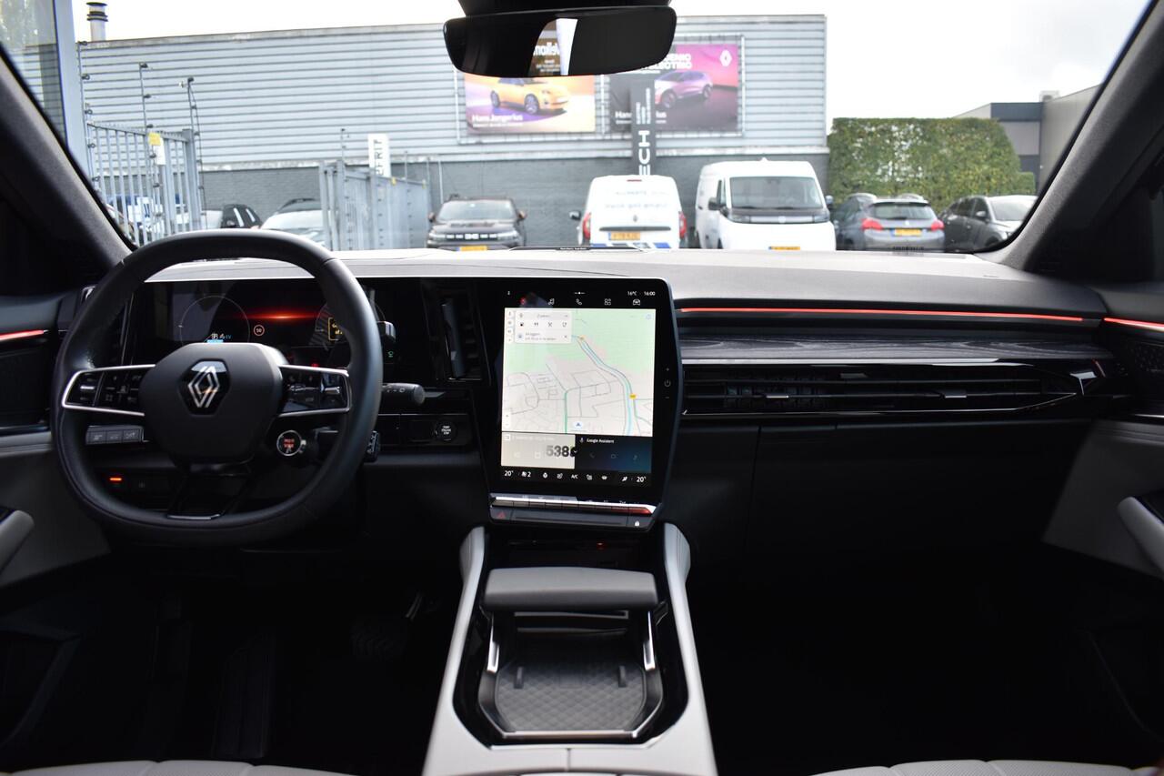 Renault ESPACE E-Tech full hybrid 200 iconic | 7 PERSOONS | FULL OPTION | 360 CAMERA | HARMAN/KARDON | PANORAMADAK | STUUR/STOELVERWARMING | ADAPT. CRUISE CONTROL | HUD | LEDER