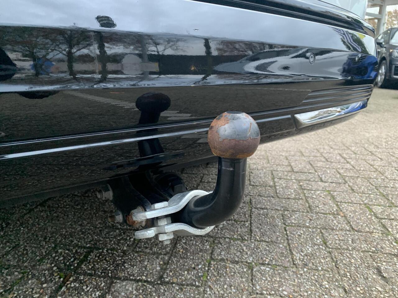 Renault ESPACE E-Tech full hybrid 200 esprit Alpine 7p. | Navigatie | Cruise Control | Achteruitrijcamera | Trekhaak | All season banden