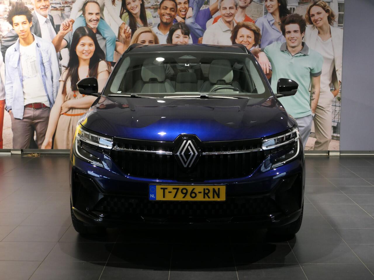 Renault ESPACE E-Tech full hybrid 200 iconic 7p. - Occasion Lease vanaf ¤689 p/m - *Panoramadak!* - Adaptive cruise - headup display - Harman Kardon audio