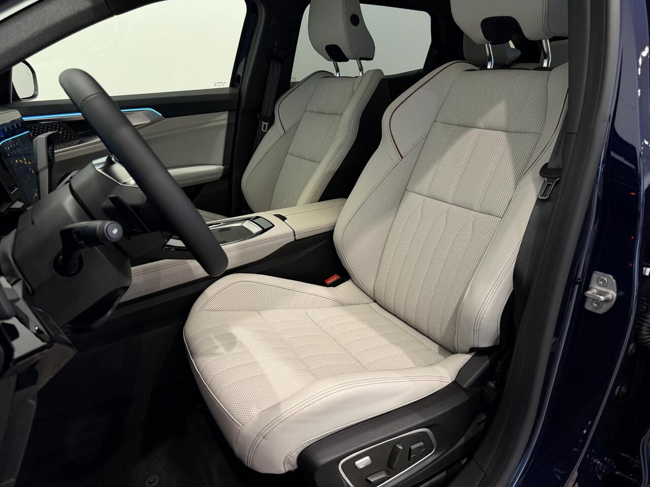 Renault ESPACE 1.2 E-Tech Full Hybrid 200 Iconic 5p. | Pack Vision | Pack Light & Sound | All season banden | Van: ¤ 59.040,- nu rijklaar voor: ¤ 56.540,-