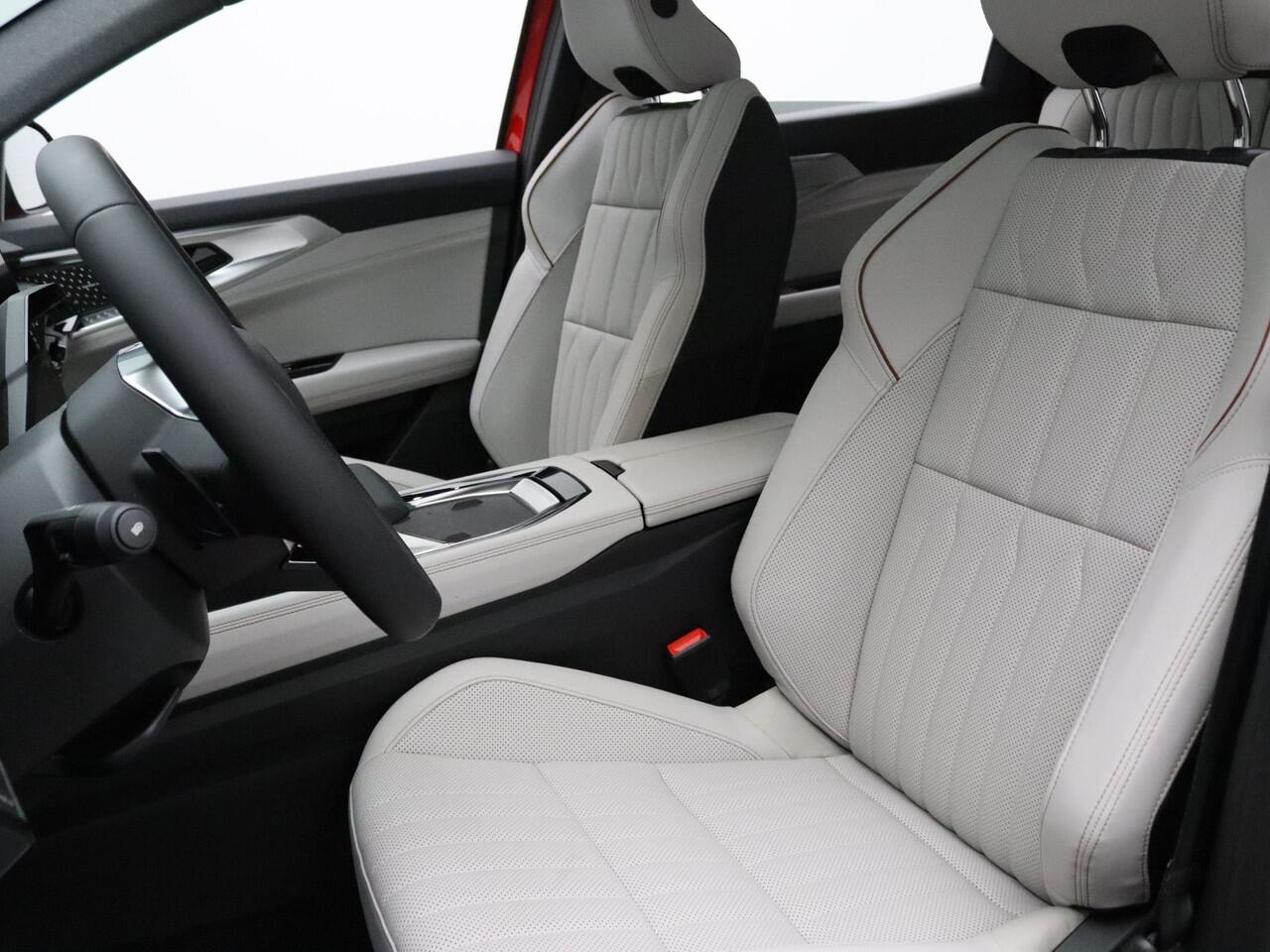 Renault ESPACE 200pk E-Tech full hybrid iconic 7p. Automaat Harman Kardon | Head-Up | 360° Camera | Adapt. Cruise | Stoel-/stuur-/voorruitverw. | Panoramadak