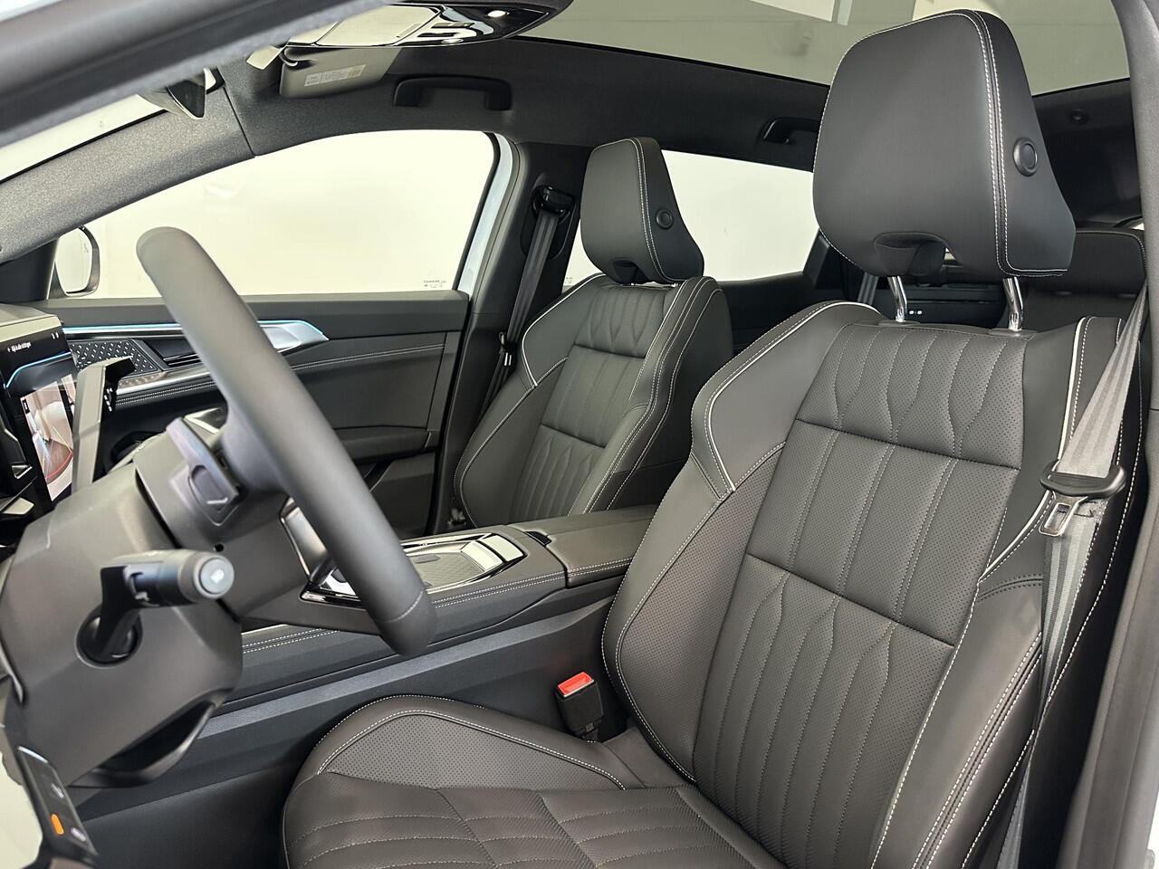 Renault ESPACE 1.2 E-Tech full hybrid 200 Iconic 7p. | Pack Vision | Pack Light & Sound | All season banden | Van: ¤ 59.332,- nu rijklaar voor: ¤ 58.332,-