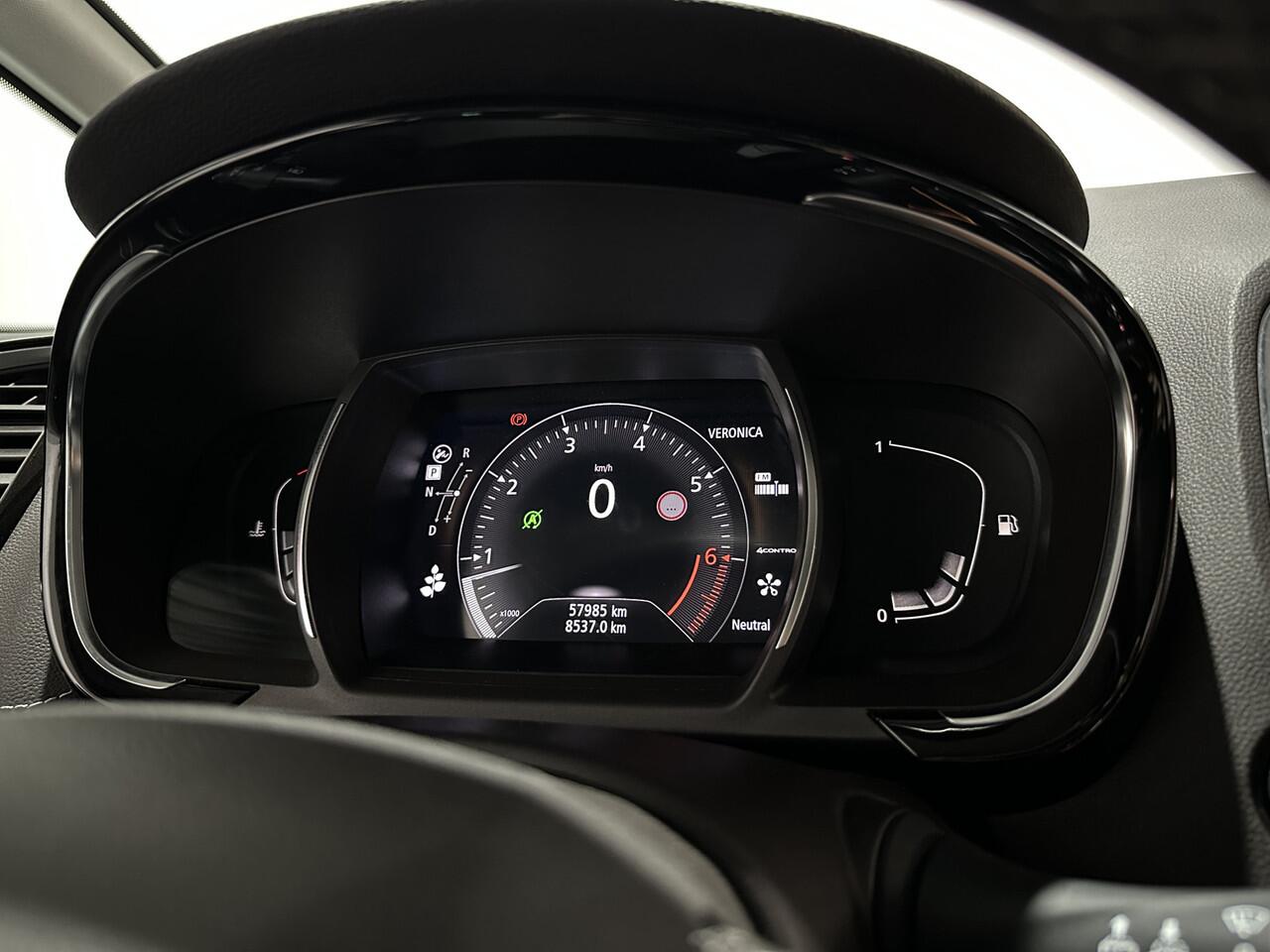 Renault ESPACE 1.8 TCe Initiale Paris 7p. - Pano / Leder / HUD / Massage