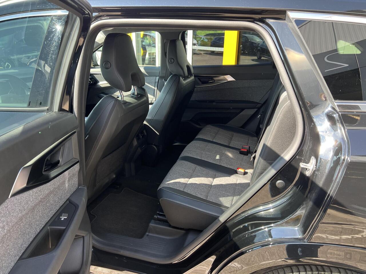 Renault ESPACE E-Tech full hybrid 200 techno 7p. | Pack Around View Camera | Google Maps geïntegreerd | Elektrische Achterklep |