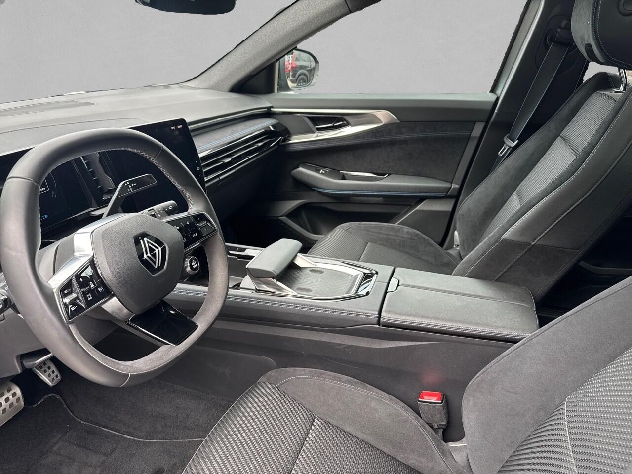 Renault ESPACE E-Tech full hybrid 200 esprit Alpine 7p. PANORAMA / ADAPTIVE CRUISE / 4 CONTROL / 7 PERSOONS