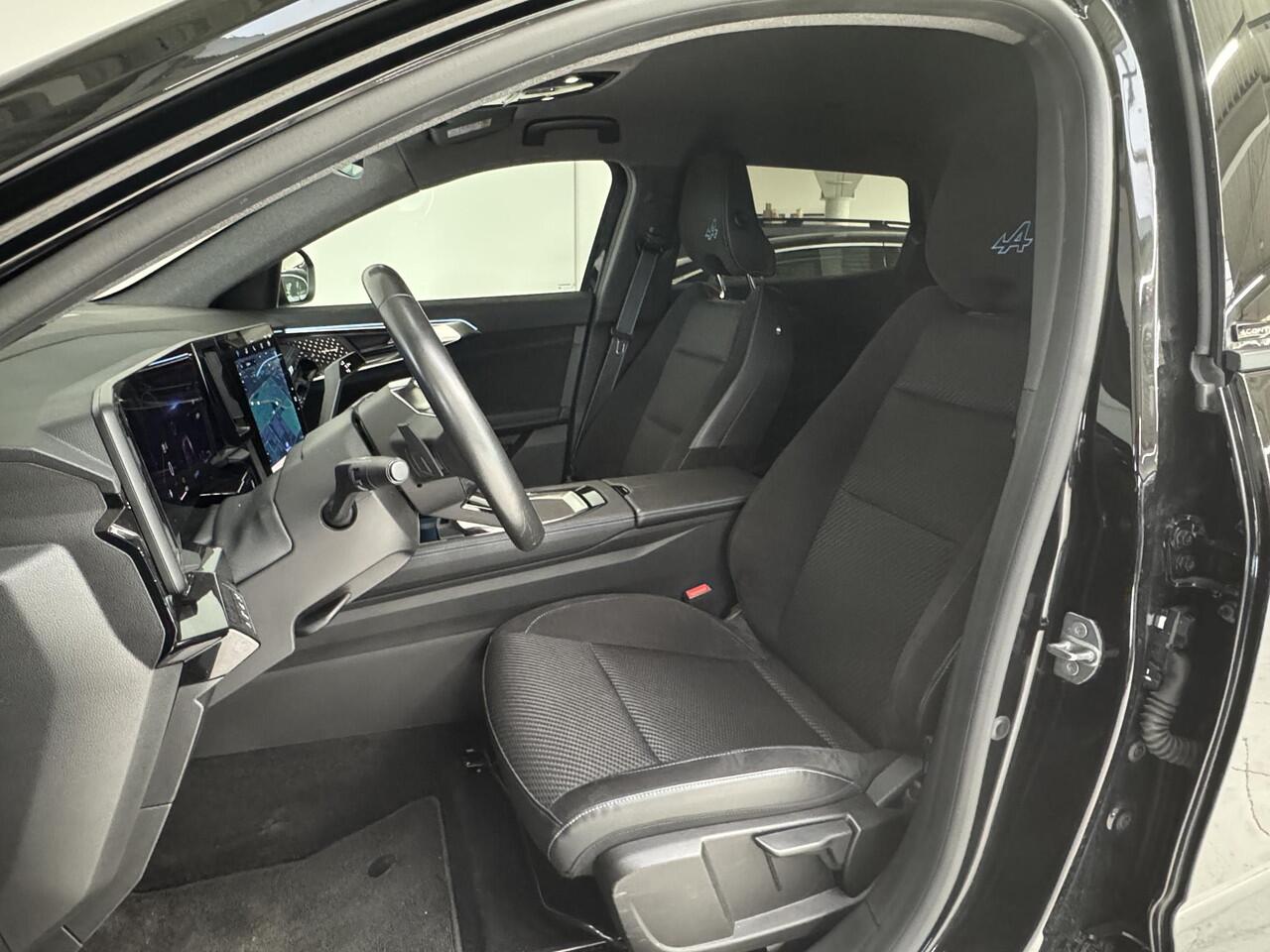 Renault ESPACE E-Tech full hybrid 200 Esprit Alpine 7p. | Navigatie | 360 Camera | Harman / Kardon | Matrix LED | Trekhaak | All-Season Banden |