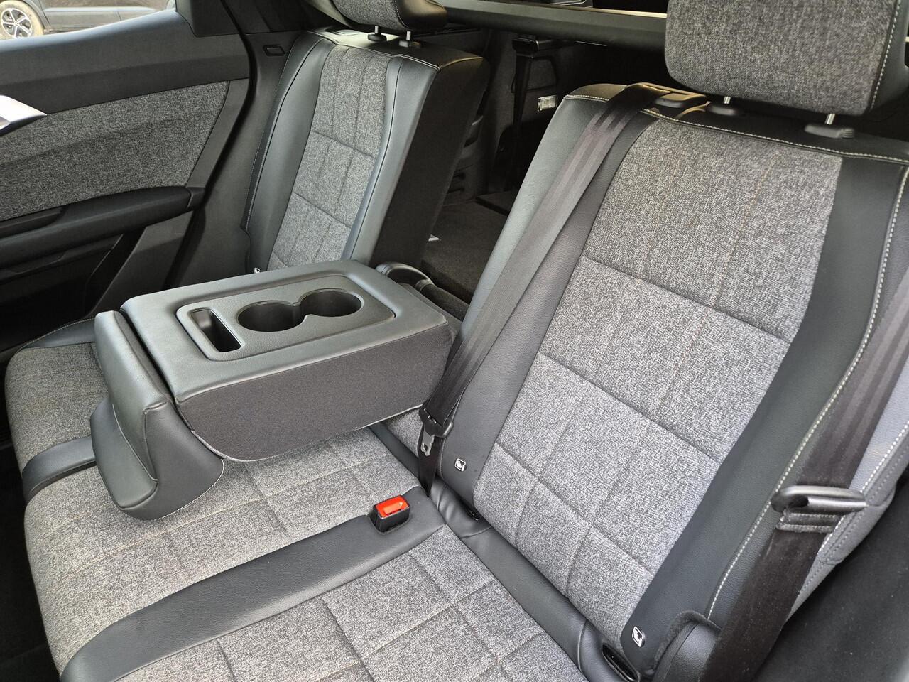 Renault ESPACE E-Tech Full Hybrid 200 techno 7p. / 360 Graden Camera / Adaptief Cruise Control / Elektrische Achterklep / / Navigatie / Apple Carplay & Android Auto / Lichtmetalen Velgen 19" /