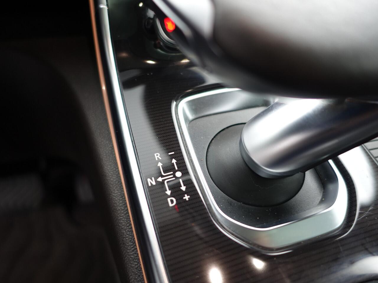 Renault ESPACE 1.8 TCe Intens Panoramic Aut- Panoramadak, Xenon Led, Park Assist, Blindspot, Comfort Interieur, Virtual Cockpit