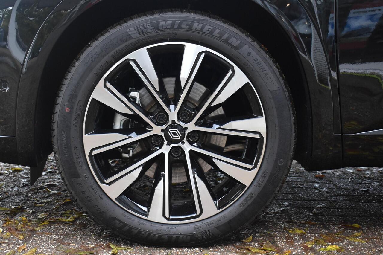 Renault ESPACE E-Tech full hybrid 200 techno 7p. Pano ACC Navi LE