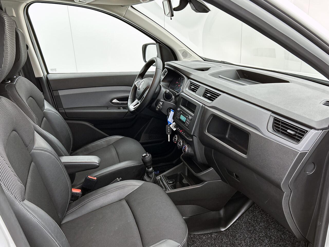 Renault EXPRESS 1.5 dCi 95PK Comfort + / CRUISE CONTROL / PARKEER SENSOREN