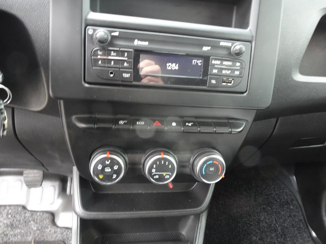 Renault EXPRESS 1.3 TCe 100 Comfort benzine uitvoering airco uniek