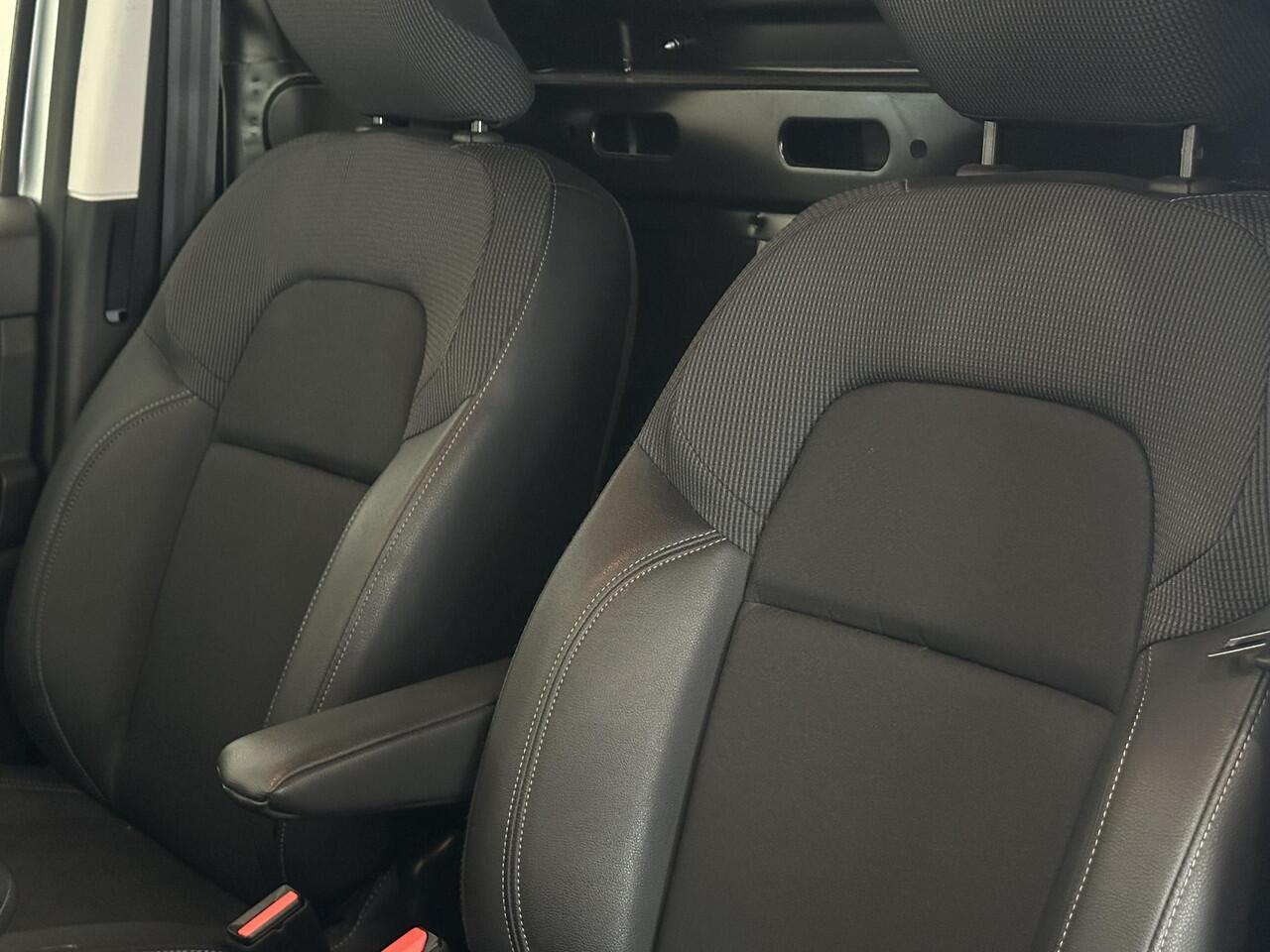 Renault EXPRESS 1.5 dCi 75 Comfort + | Navigatie | Sidebars | Trekhaak | All season banden | Bedrijfswageninrichting | Parkeersensoren voor, achter en achteruitrijcamera | Apple Carplay/Android Auto