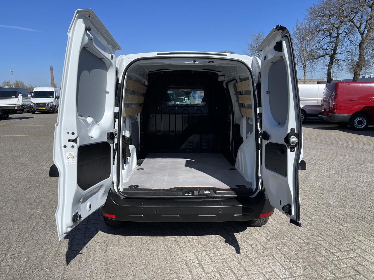 Renault EXPRESS 1.5 dCi 75 Comfort + / vaste prijs rijklaar ¤ 11.950 ex btw / lease vanaf ¤ 201 / airco / cruise / euro 6 diesel / schuifdeur / armsteun / parkeersensoren achter