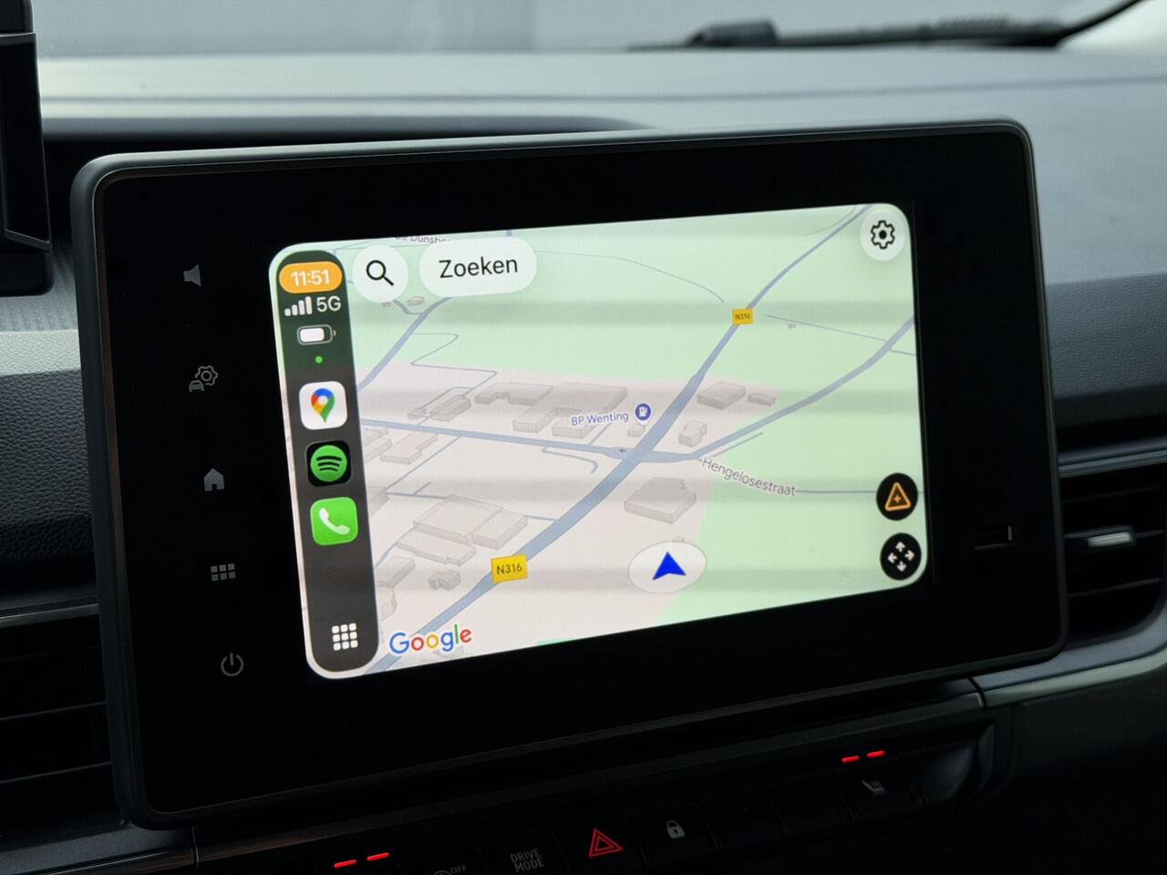 Renault GRAND KANGOO TCe 130 EDC Techno L2 / 7 Persoons / Automaat / Fabrieksgarantie tot 05-2027 / Camera / Navigatie / Cruise / Clima / AppleCarplay & Android auto / Parkeersensoren /