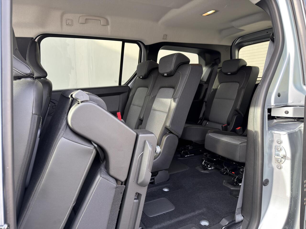 Renault GRAND KANGOO TCe 130 EDC Techno L2 / 7 Persoons / Automaat / Fabrieksgarantie tot 05-2027 / Camera / Navigatie / Cruise / Clima / AppleCarplay & Android auto / Parkeersensoren /