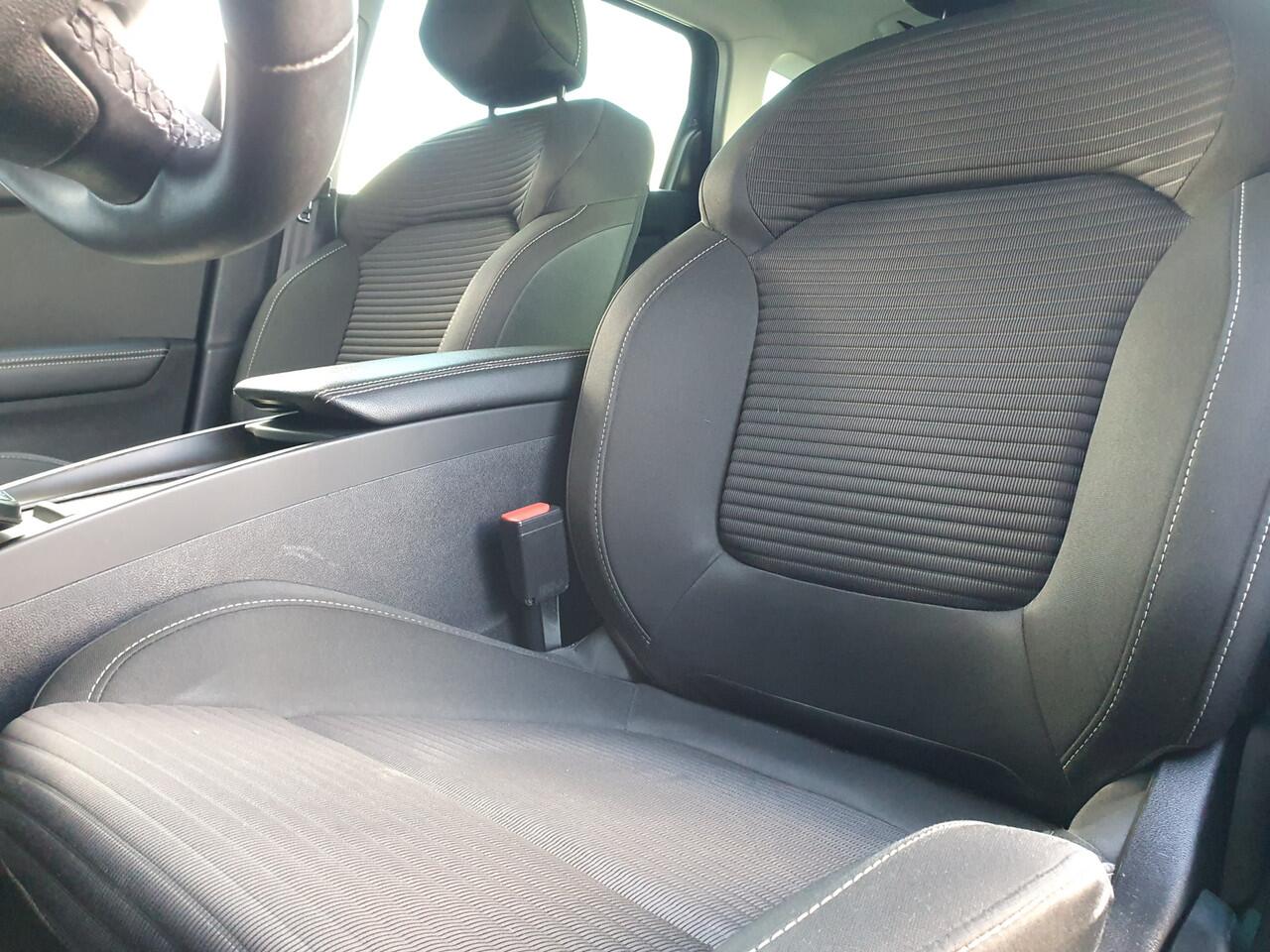 Renault GRAND SCENIC 1.3 TCe Business Zen 7p. NAVI/CLIMA/CRUISE/TRHAAK/LMV