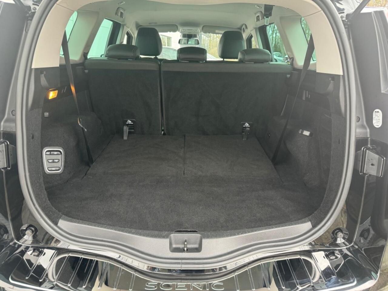 Renault GRAND SCENIC 1.3 TCe 140 Techno 7-P Camera Trekhaak All Season