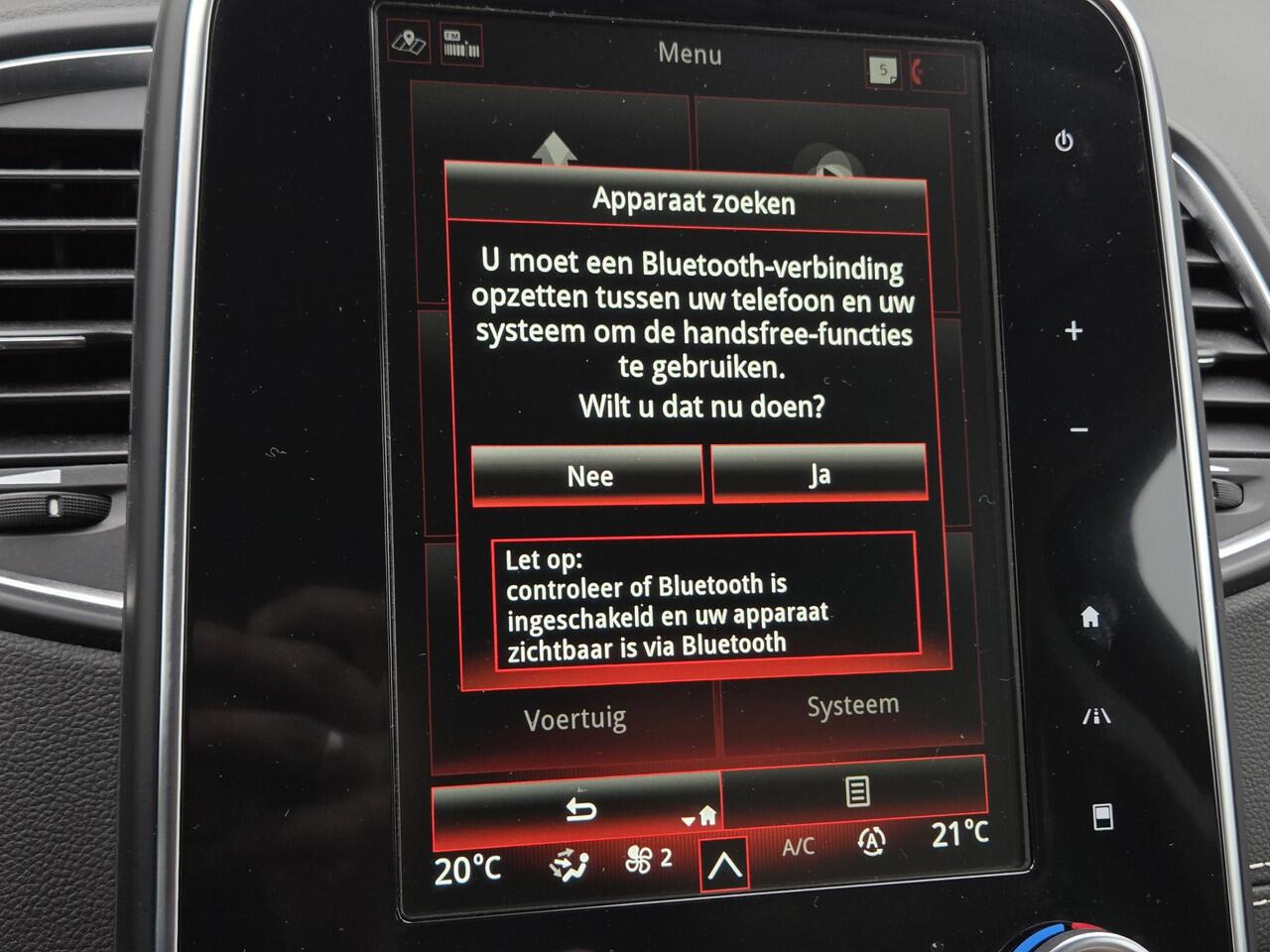 Renault GRAND SCENIC 1.3 TCe Intens 160 PK Automaat / 1e Eigenaar / Dealer Onderhouden / Lederen Bekleding met Elektrische Stoelen / Adaptief Cruise Control / Head Up Display / Bose Audio / Stoelverwarming / Dode Hoek Detectie / Achteruitrijcamera / Z.G.A.N. WINTERSET LM 7 / 