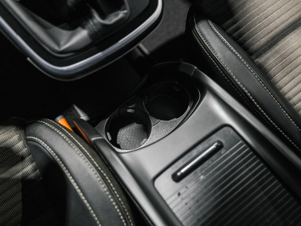 Renault GRAND SCENIC 1.3 140pk TCe Intens 7p. Half leder | Sensoren | LED | Navi | Lane | Dodehoek