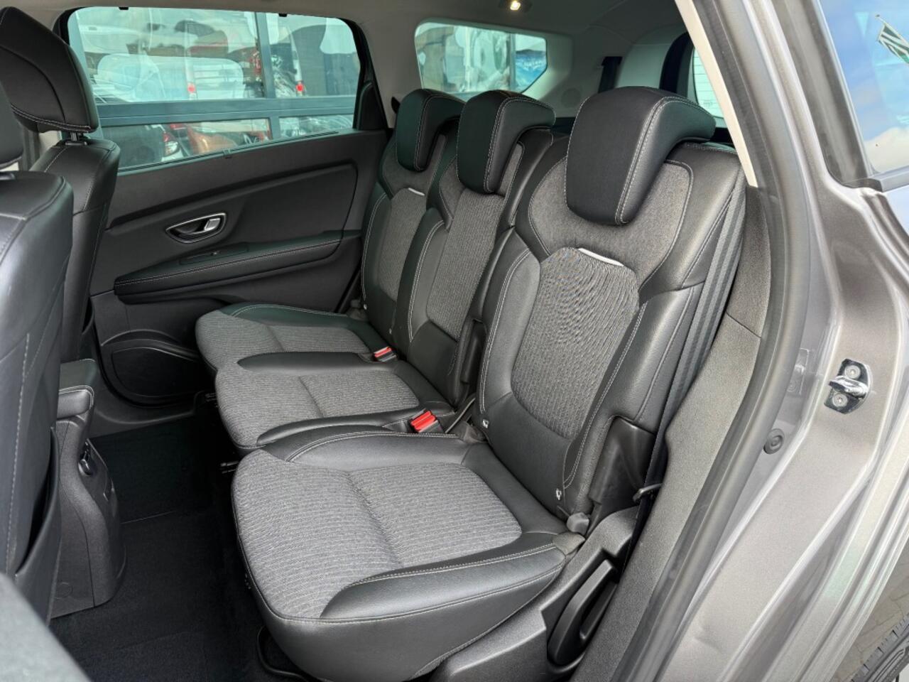 Renault GRAND SCENIC 1.3 TCe 140 pk Techno 7p. Camera All Season