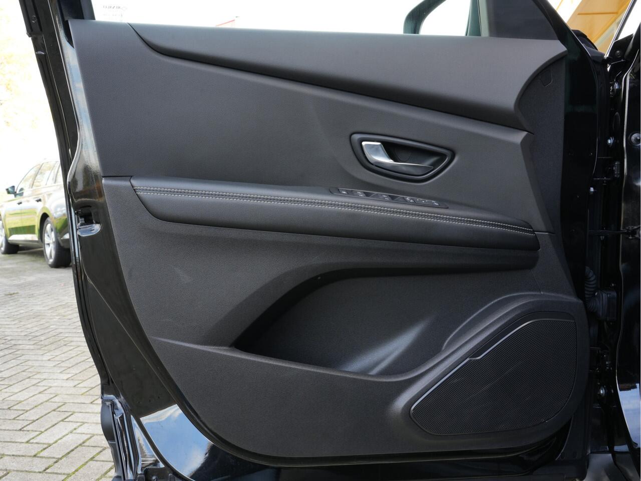 Renault GRAND SCENIC 1.3 TCe Automaat Equilibre 7p. | Navigatie | DAB | Trekhaak | Camera