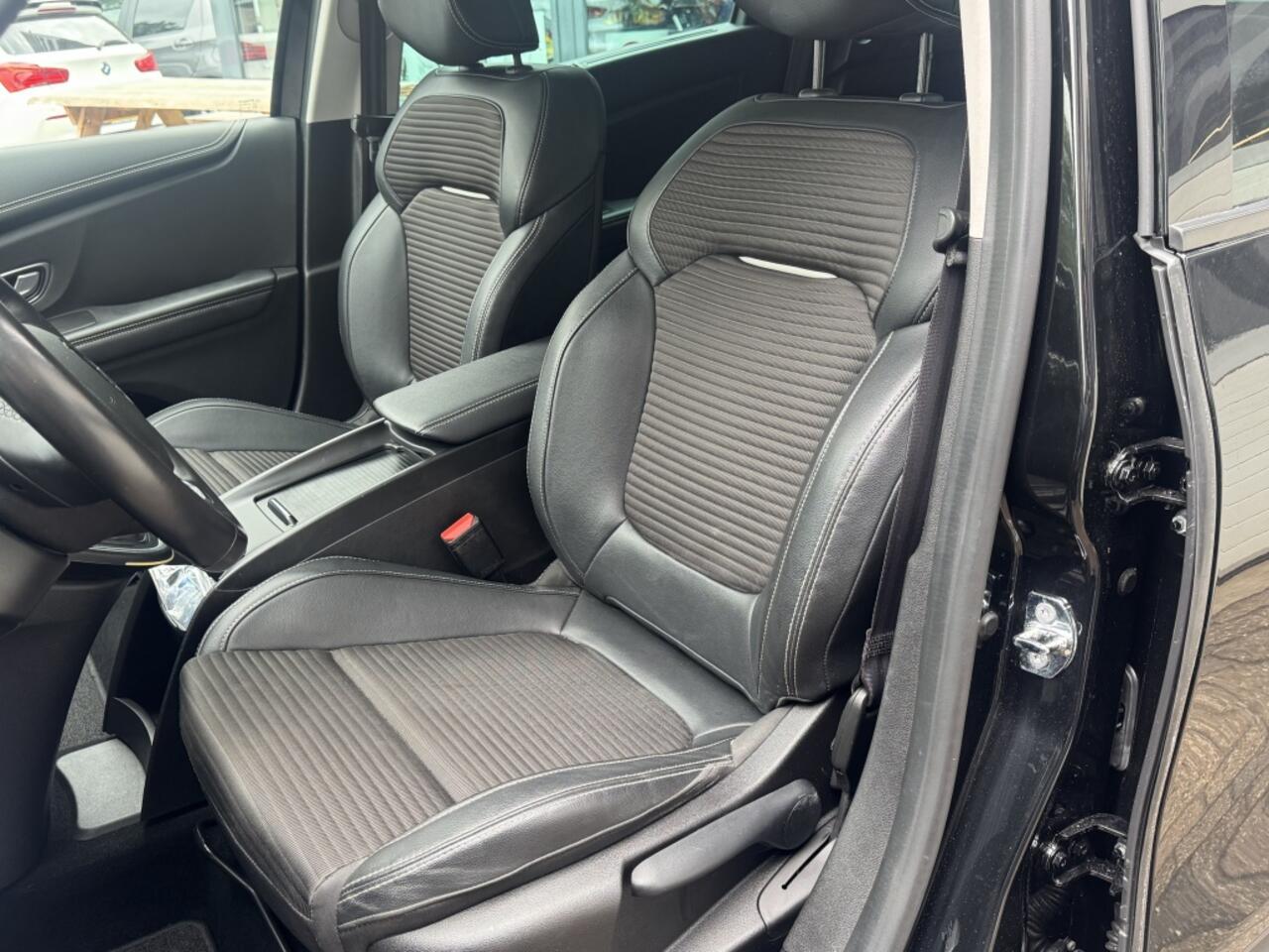 Renault GRAND SCENIC 1.3 TCe Intens 7p.