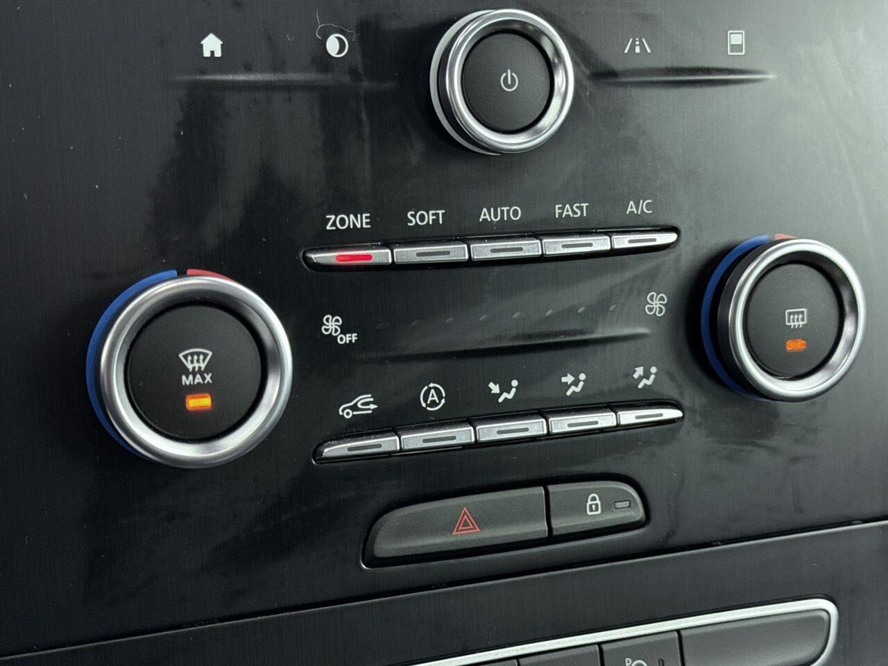 Renault GRAND SCENIC 1.3 TCe Intens 7p. | Apple CarPlay & Android Auto | Airco | Achteruitrijcamera | Parkeersensoren | Lichtmetalen velgen 20" | Trekhaak