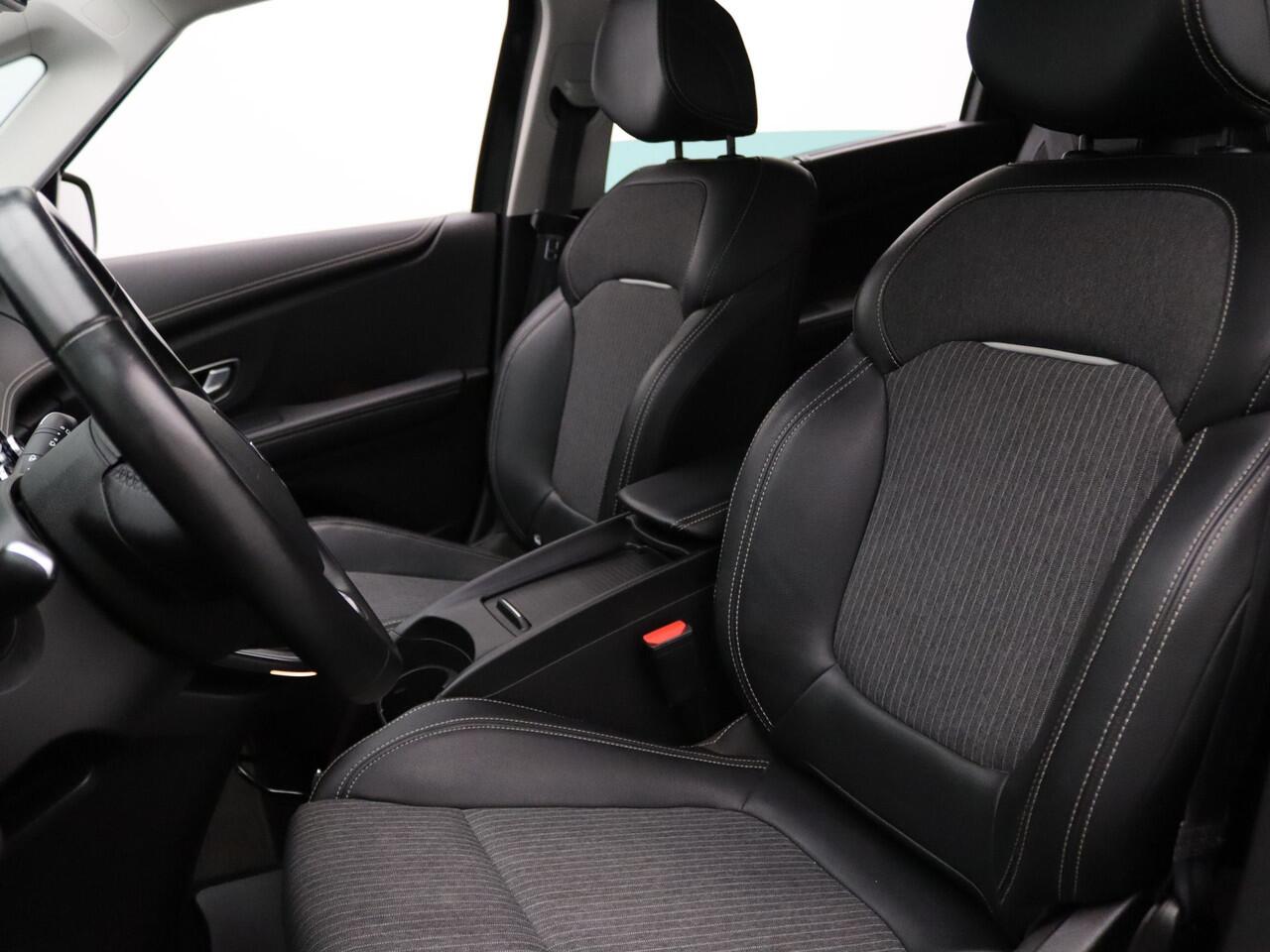 Renault GRAND SCENIC 140pk TCe Intens Cruise | Climate | Navi | Parkeersens. v+a