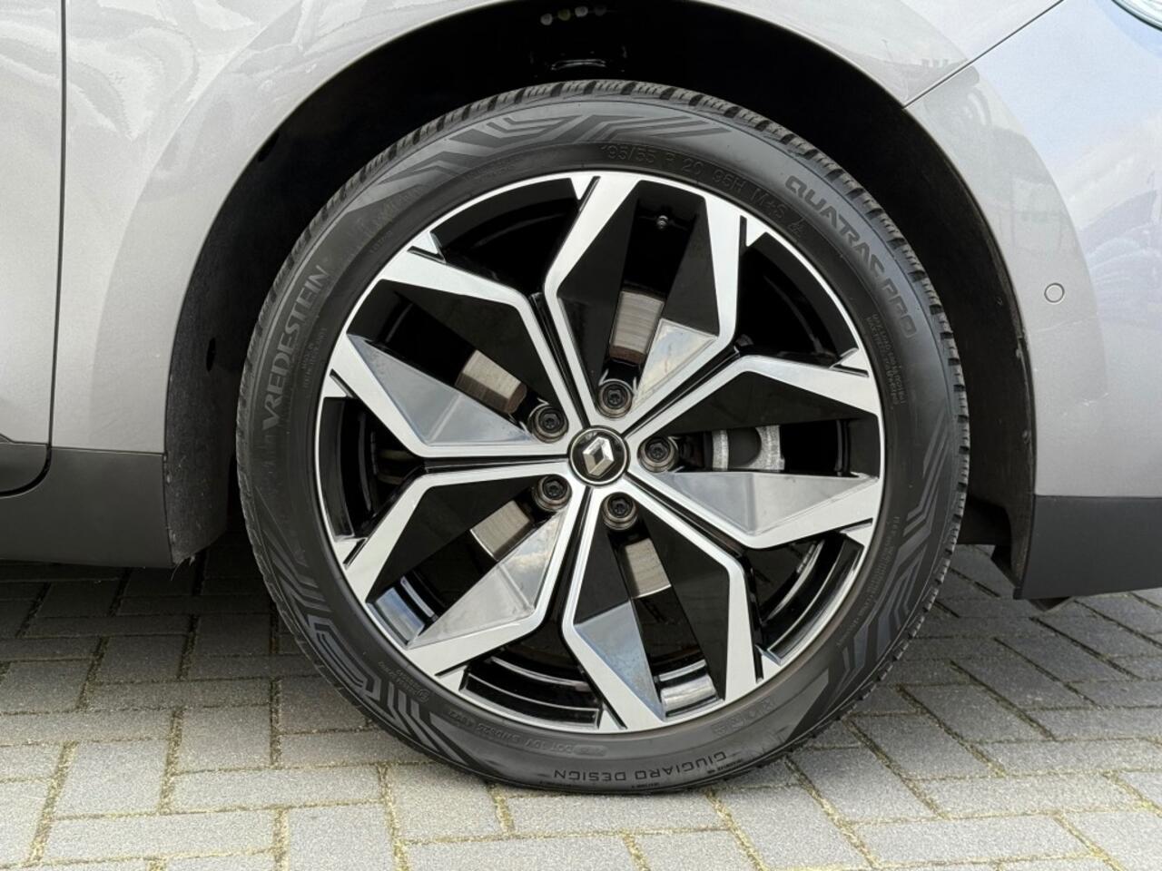 Renault GRAND SCENIC 1.3 TCe 140 pk Techno 7p. Camera All Season