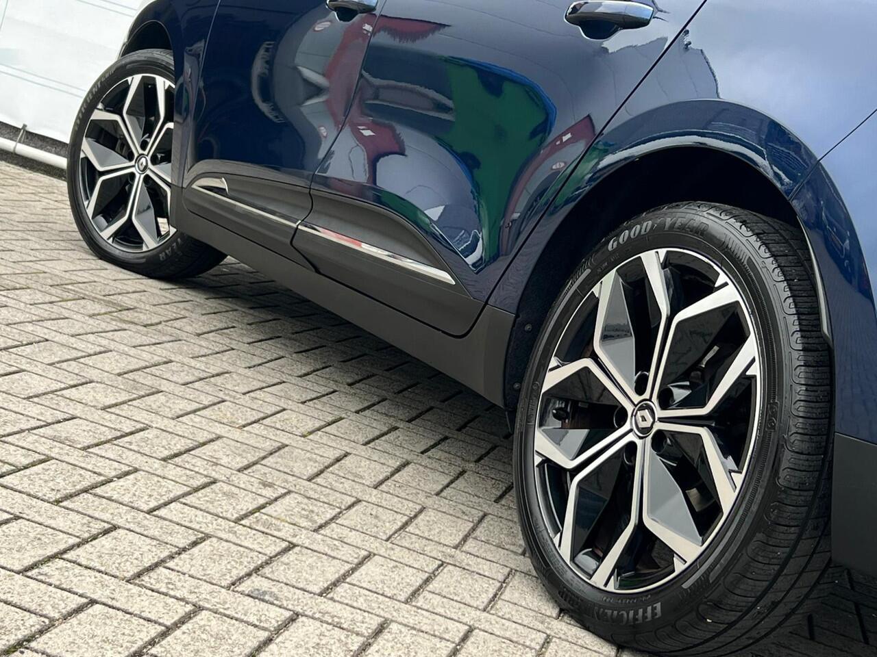 Renault GRAND SCENIC 1.3 TCe 140 EDC Techno NL AUTO | TREKHAAK | PANO | CAMERA |