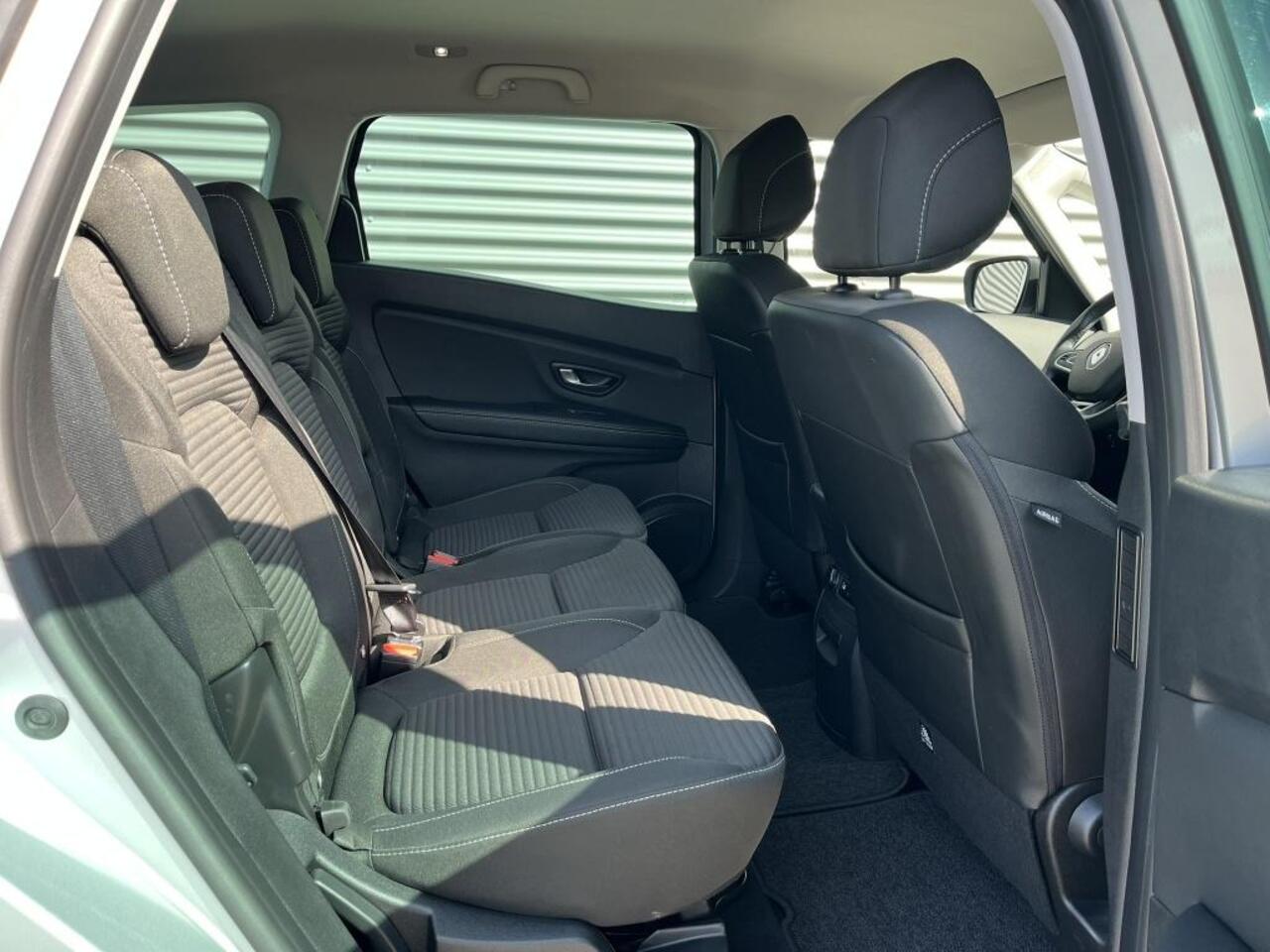 Renault GRAND SCENIC 1.3 TCe Equilibre | Automaat | 7 Persoons |