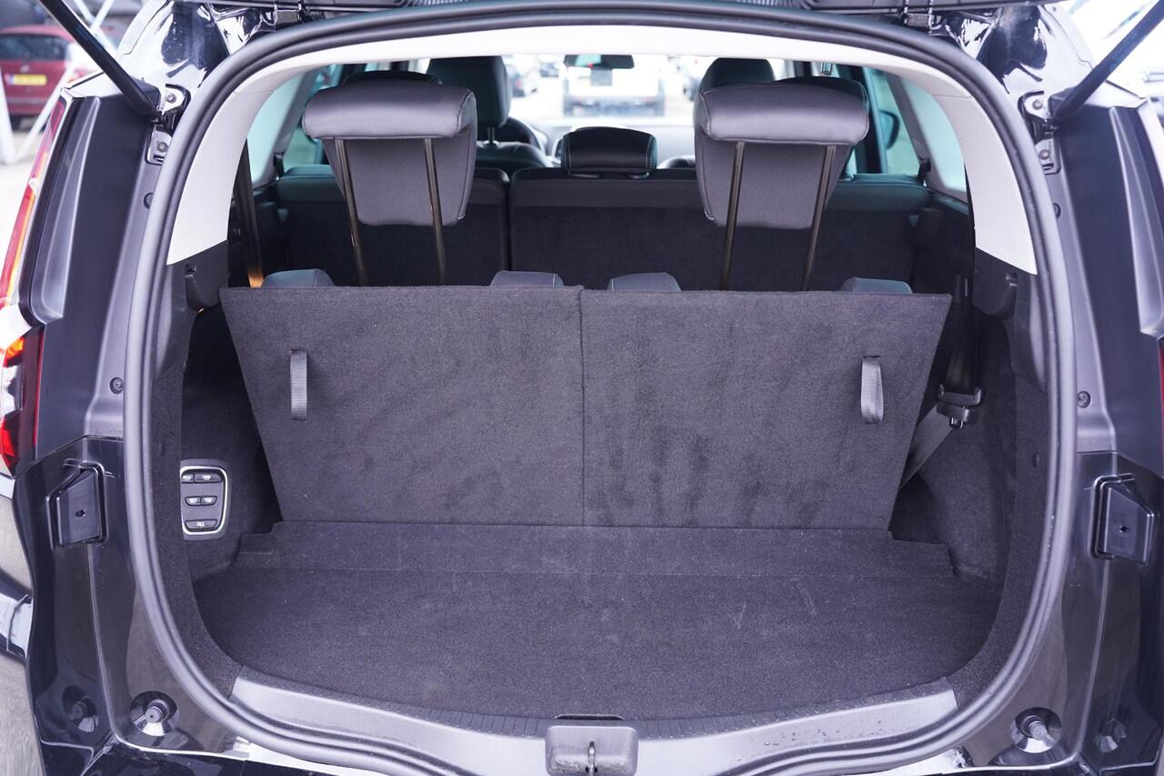 Renault GRAND SCENIC 1.3 TCe Techno 7p. NAP 7-Persoons Climate Half-leder bekleding led koplampen 1e Eigenaar