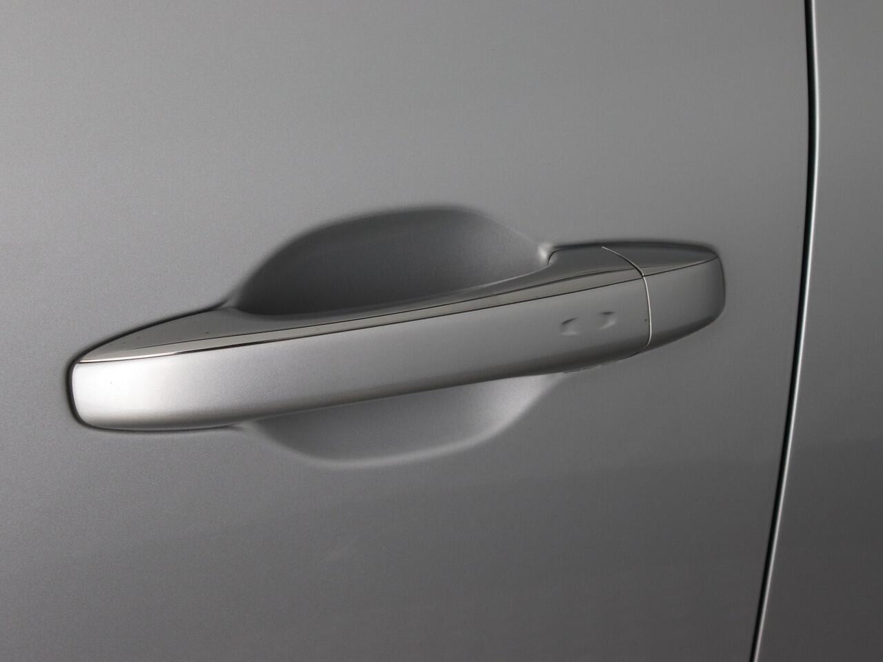 Renault GRAND SCENIC 1.3 TCe Business Zen 7p. (Carplay / Navi / PDC / Cruise / Lane Assist)