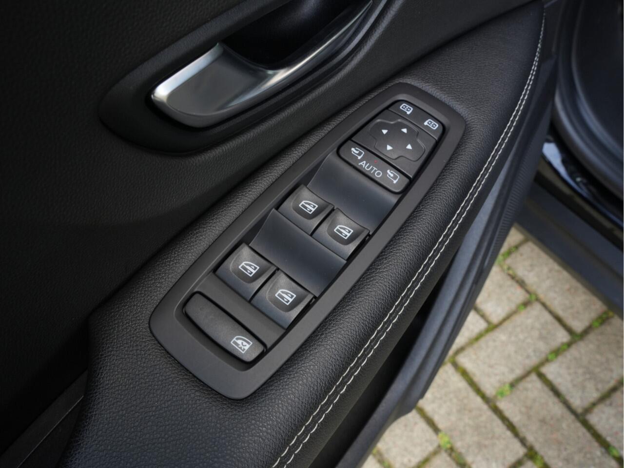 Renault GRAND SCENIC 1.3 TCe Automaat Equilibre 7p. | Navigatie | DAB | Trekhaak | Camera