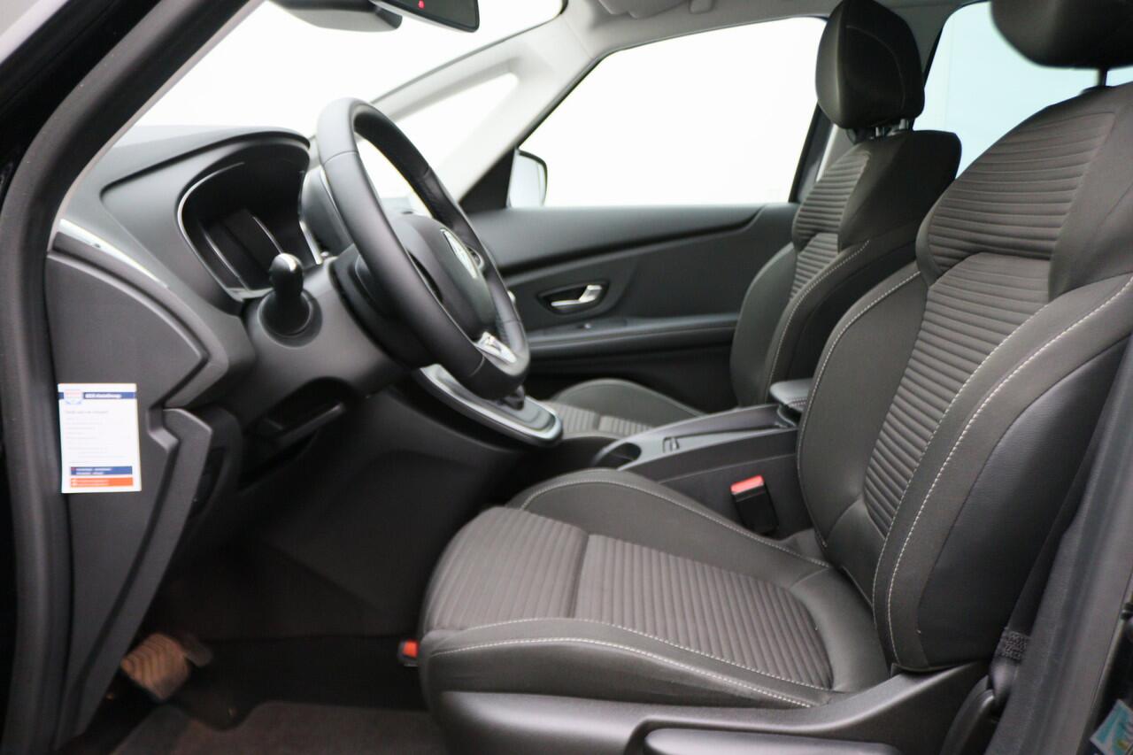Renault GRAND SCENIC 1.3 TCe Equilibre 7p. Camera, Apple Carplay, Keyless, Trekhaak, LED, Climate