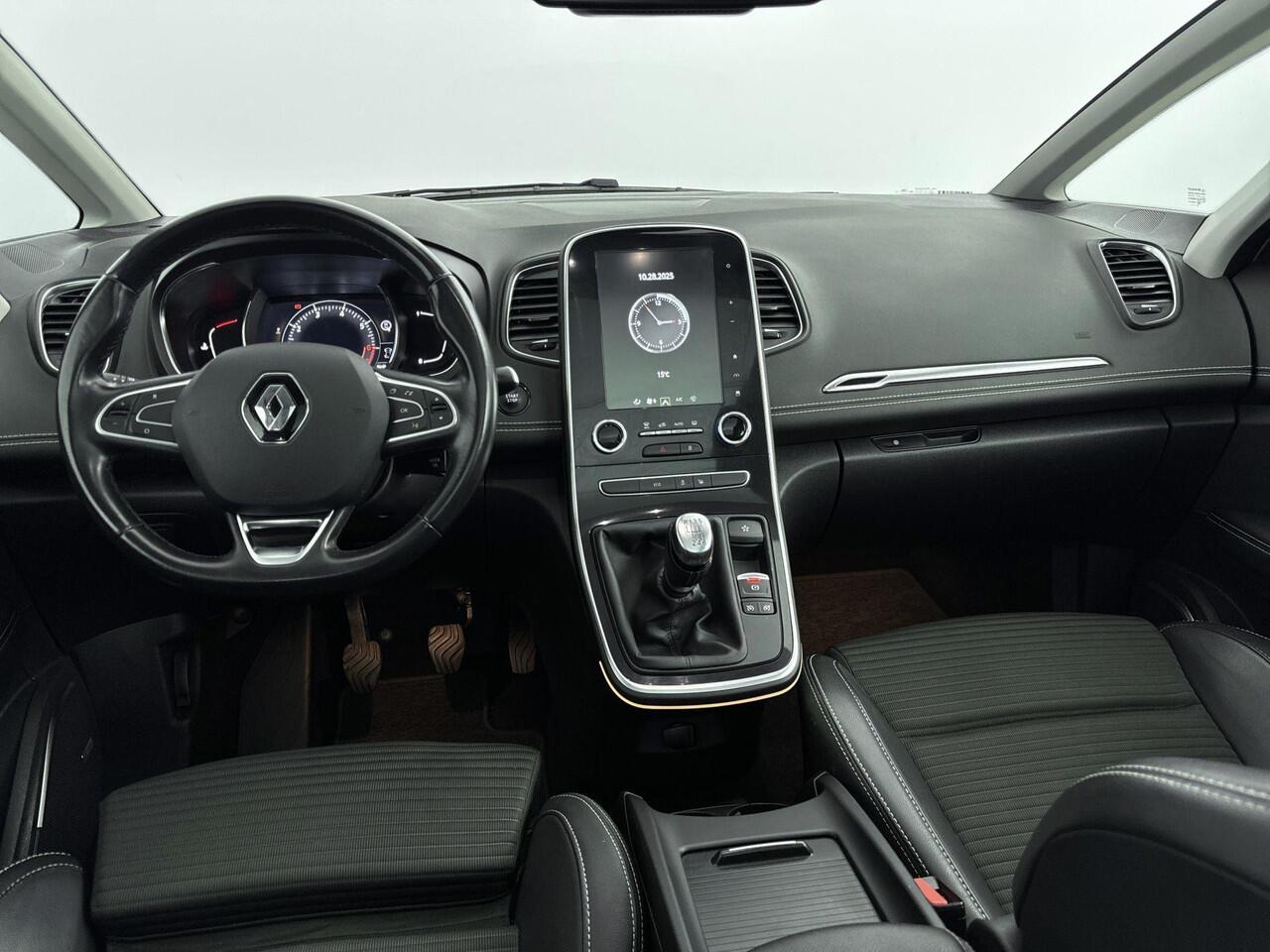 Renault GRAND SCENIC 1.3 TCe Bose 7p. 140Pk | Navigatie | Apple & Android Carplay | Climate Control | Parkersensoren Voor & Achter | Achteruitrijcamera | Panorama-Dak | Bose Geluidsysteem | Privacy Glass | Keyless Entry |