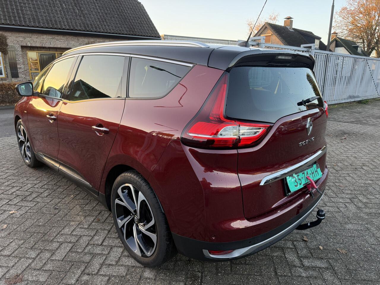 Renault GRAND SCENIC 1.7 Blue dCi Bose 7p. B