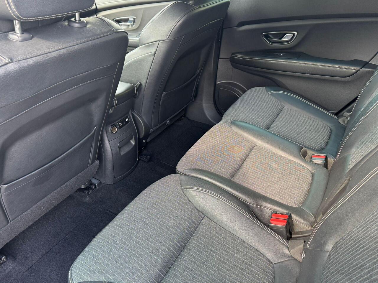 Renault GRAND SCENIC TCe 140 Intens 7p. | Dealeronderhouden | Pack City Plus |