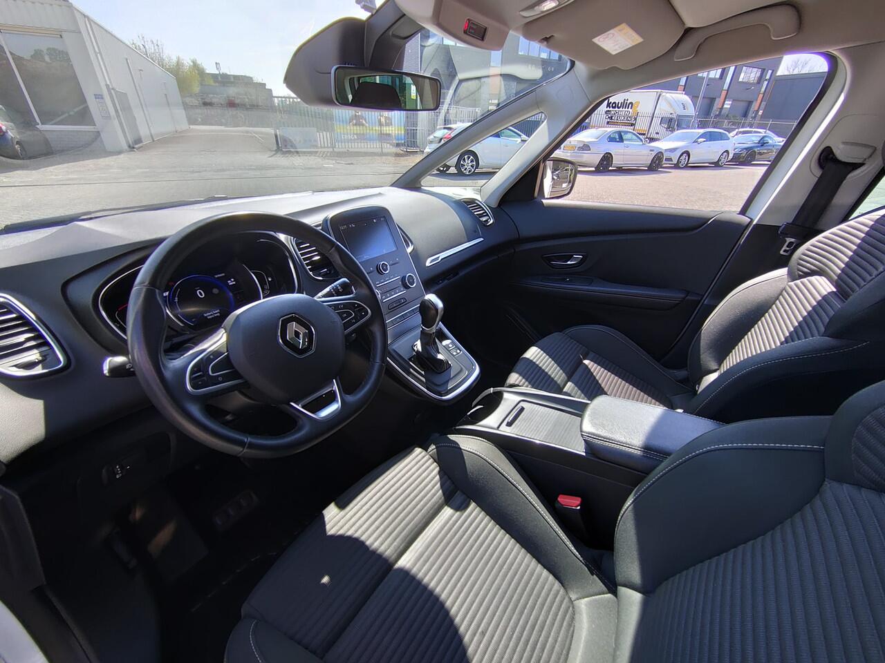 Renault GRAND SCENIC 1.3 TCe 140pk /Automaat/7-persoons/Camera/Pearl white/Carplay