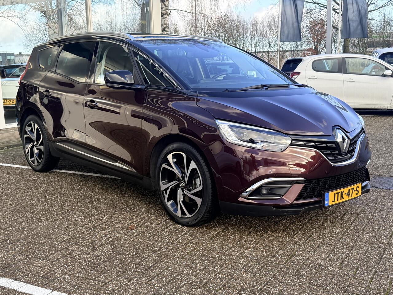 Renault GRAND SCENIC 1.3 TCe 160pk Black Edition 7p. | Automaat | LED | Adapt. Cruise | Head-Up | Carplay/Android | Stoelverwarming