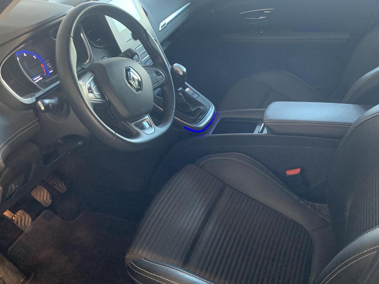 Renault GRAND SCENIC 1.3 TCe Intens 7p. | NAVIGATIE | ACHTERUITRIJCAMERA | CLIMATE CONTROL | PARKEERSENSOREN VOOR-/ACHTER